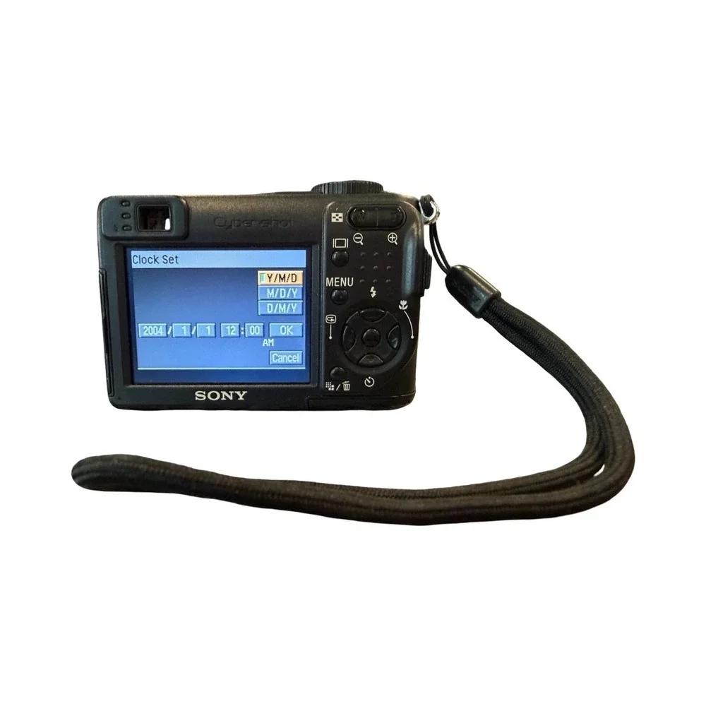 Sony Cyber-shot DSC-W1 5.1MP Digital Camera Black Carl Zeiss 3x Optical Zoom